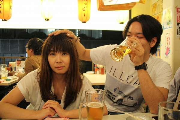 効果がないと思う男性の“勘違い”モテテク「食事を奢ってくれる」「荷物を持ってくれる 」