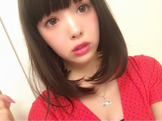藤田ニコルが東京ガールズコレクションに出演 「別人」姿に観客騒然