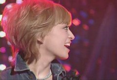 浜崎あゆみ大苦戦か FC限定公演で異例のチケット4次募集