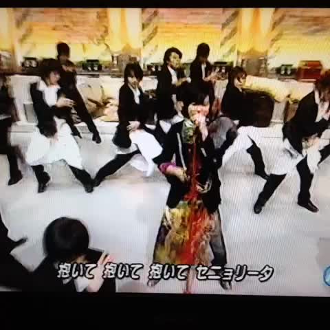 Watch arika's Vine 