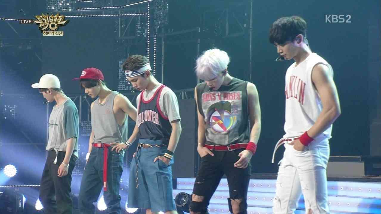 SHINee 샤이니_'View'_KBS MUSIC BANK 'the First Half Year Special'_2015.06.26 - YouTube