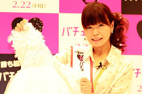 美人女優の笑顔の画像を貼るトピ