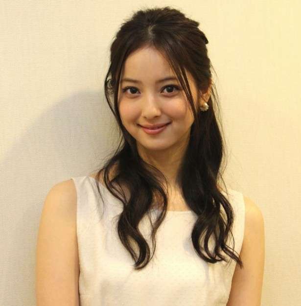 芸能人の触覚アリヘア、ナシヘアの比較画像
