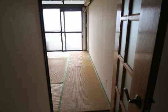 朝霞市の少女誘拐事件 監禁されていた部屋の写真を入手 - ライブドアニュース