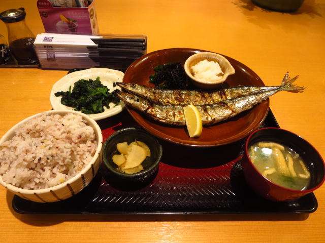 サンマ、ようやく手ごろに 北海道で水揚げ回復