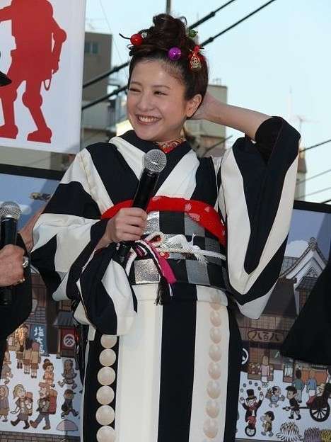 和装が似合う芸能人