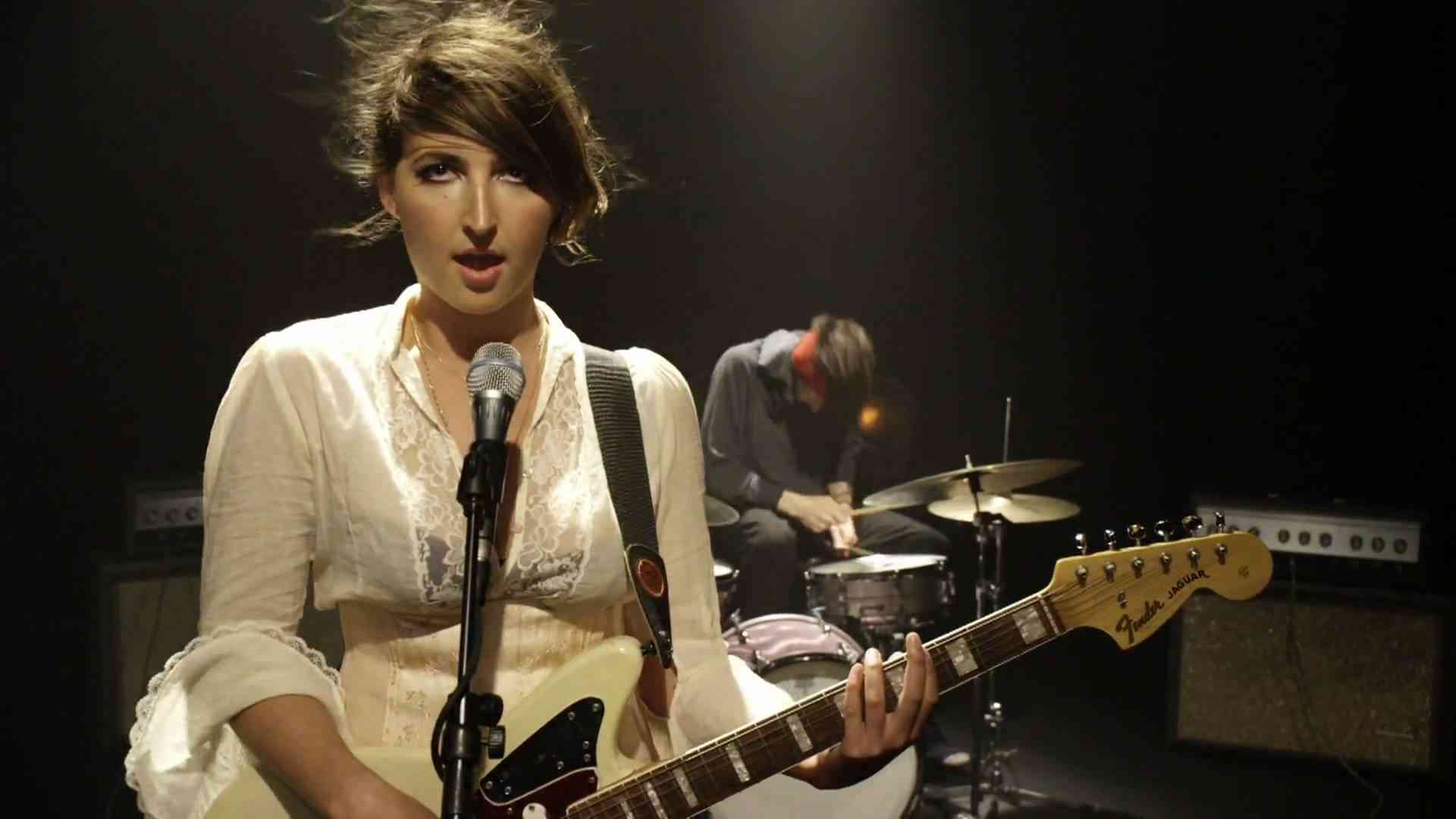 Warpaint - Elephants (Official Music Video) - YouTube