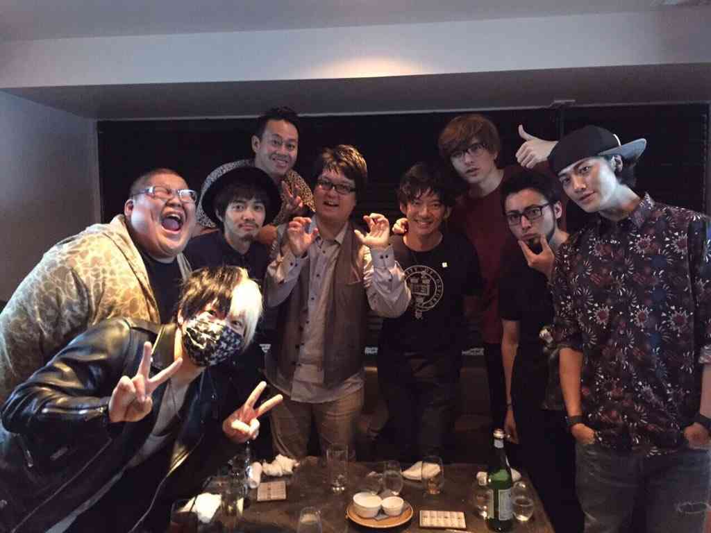 赤西仁&山田孝之「JINTAKA」 早くも解散宣言