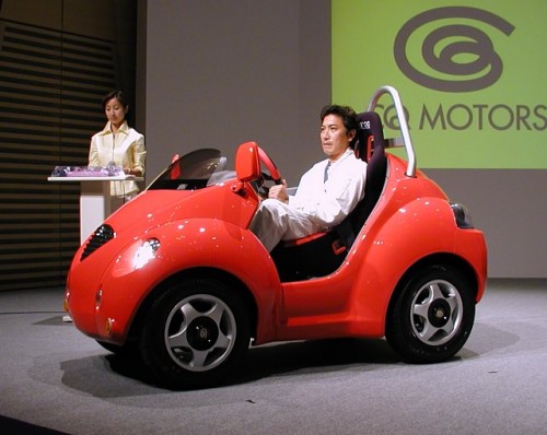 日本人が開発したノーパソサイズの車がついにプレオーダー開始!