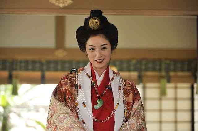 比嘉愛未、琉球王朝の末えいだった 101歳の曾祖母から知らされ「ビックリした」
