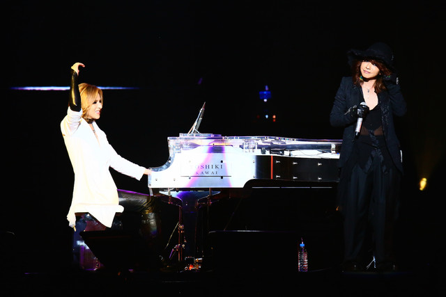 YOSHIKI感激！hideとギター奏で、HYDEとコラボした「VJS」2日目 - 音楽ナタリー