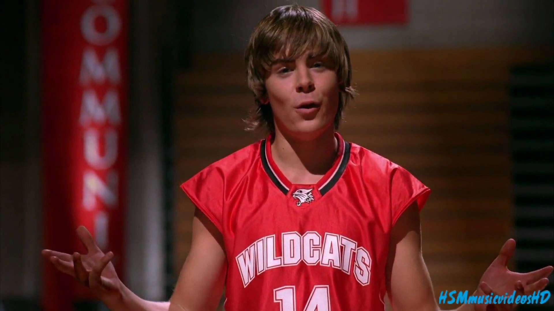 High School Musical - Get'cha Head In The Game - YouTube