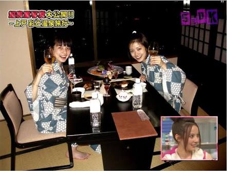 「がお～っ！」とじゃれ合うHIRO＆上戸彩、娘との3ショット 