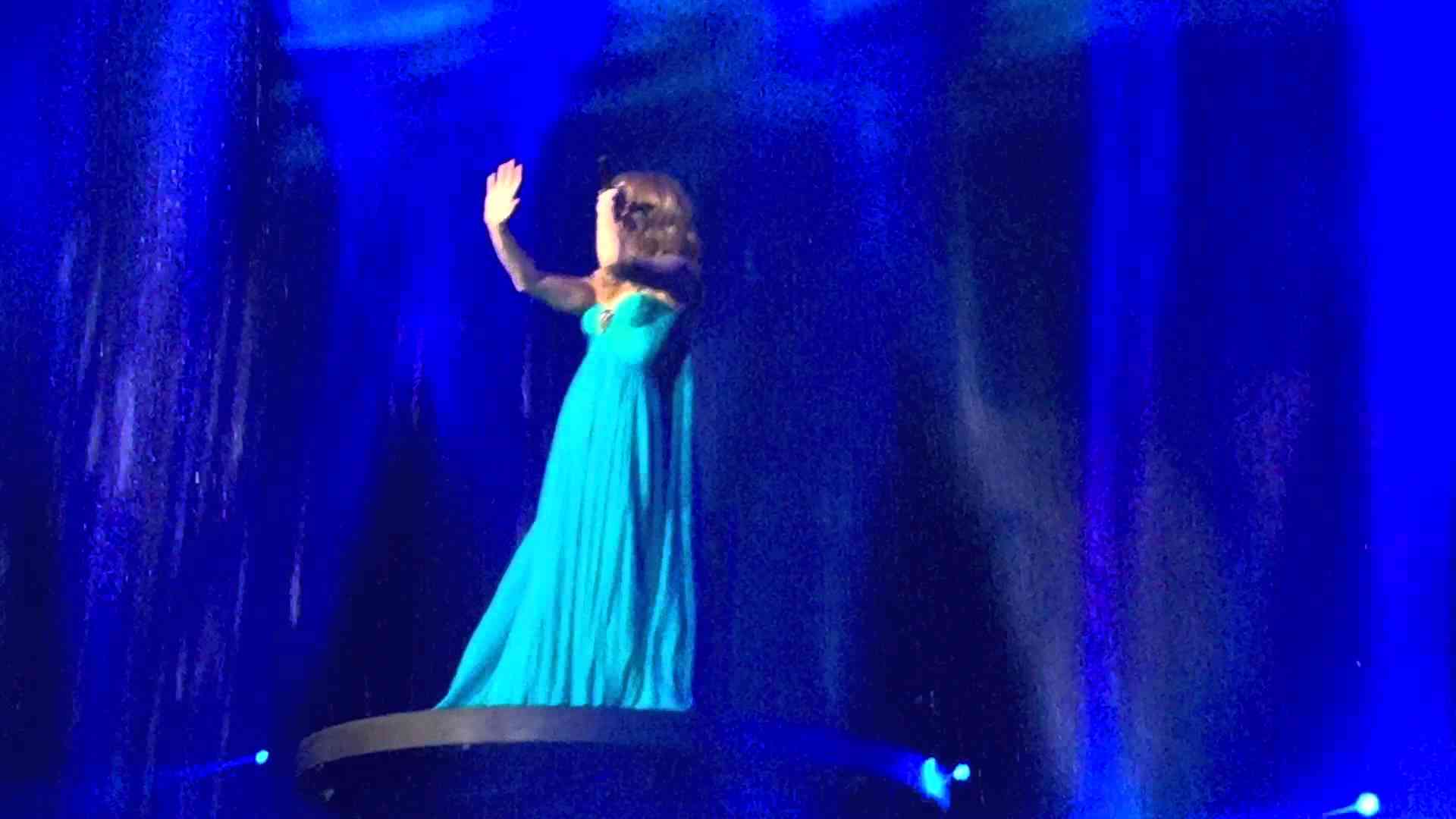 Celine Dion My Heart Will Go On Live in Las Vegas September 9th 2015 - YouTube