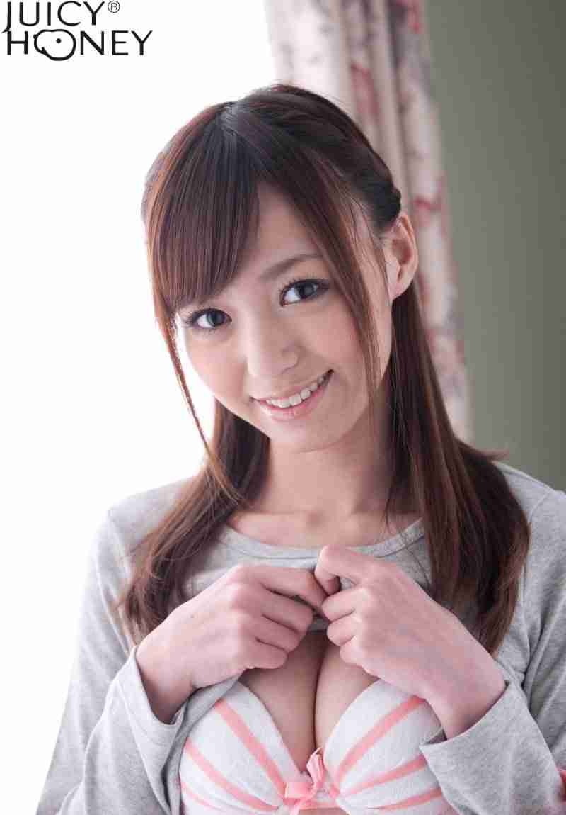 美人女優の笑顔の画像を貼るトピ