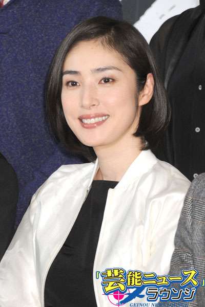 美人女優の笑顔の画像を貼るトピ