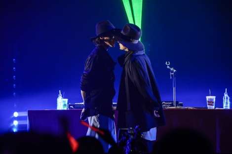 赤西仁&山田孝之「JINTAKA」 早くも解散宣言