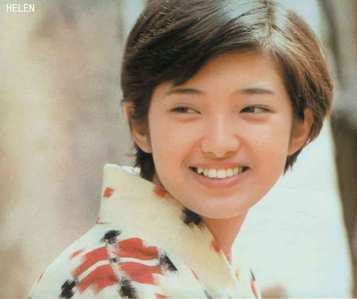 現役女性アイドルで一番可愛いと思う人は誰ですか?