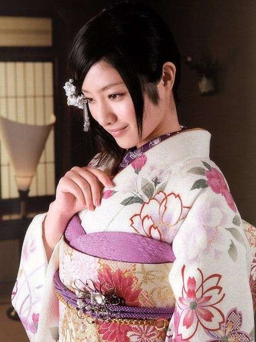 和装が似合う芸能人
