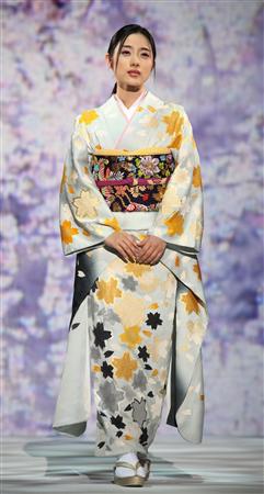 和装が似合う芸能人