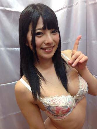 美人女優の笑顔の画像を貼るトピ
