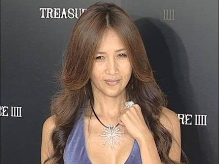 美人女優の笑顔の画像を貼るトピ