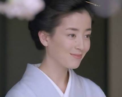 和装が似合う芸能人