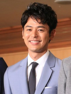 イケメンの笑顔の画像下さい