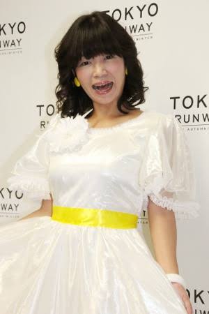 美人女優の笑顔の画像を貼るトピ