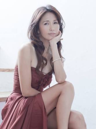 美人女優の笑顔の画像を貼るトピ