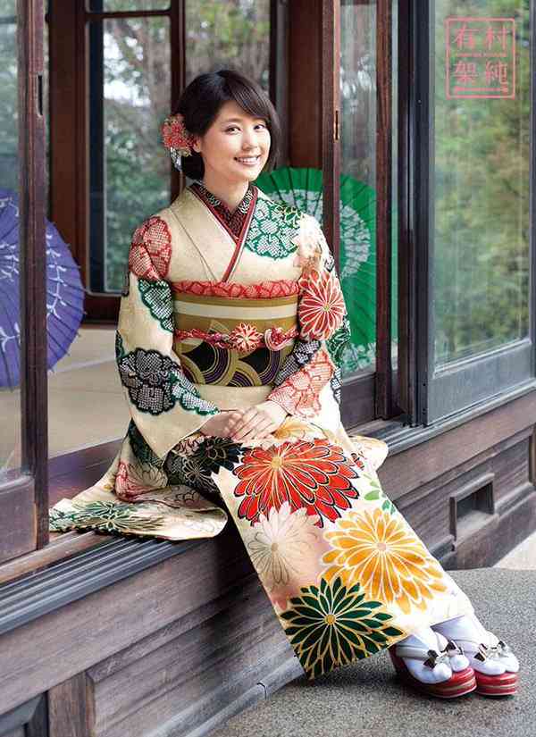 和装が似合う芸能人
