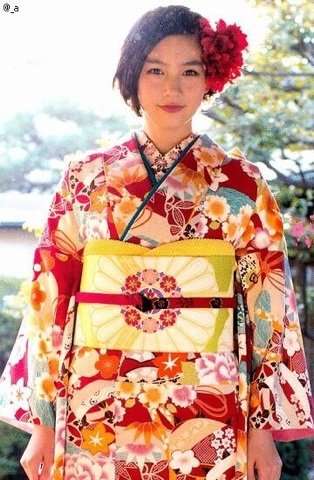 和装が似合う芸能人