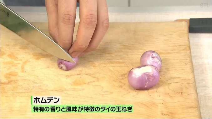 ローラ、初の料理コーナーで意外な?腕前披露「豆乳を投入します。ウフフ」