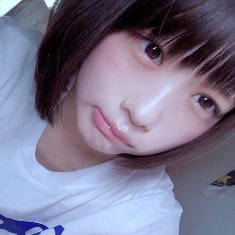 現役女性アイドルで一番可愛いと思う人は誰ですか?