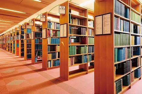 図書館が好きな人〜♩(=´∀`)人(´∀`=)