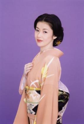 和装が似合う芸能人