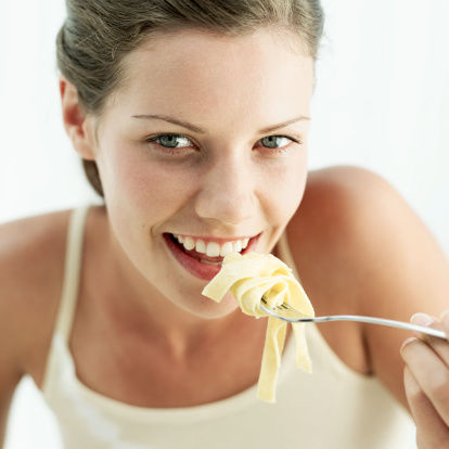 パスタはガチで太らない…！ダイエットにはむしろ食べた方がいい - NAVER まとめ