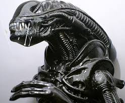 女子中学生に2千円払い、顔にだ液を垂らしてもらった疑いでバス運転手逮捕