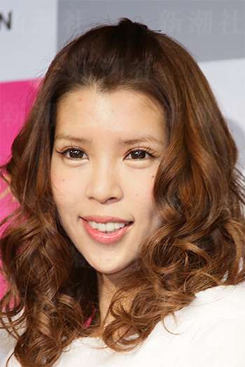 坂口杏里、母の遺産を使い果たした転機はホストとの連絡先交換