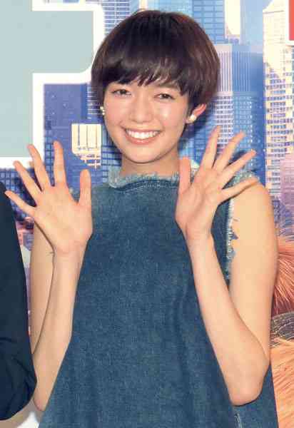全方位で大活躍 佐藤栞里は“ベッキー枠”のダークホース