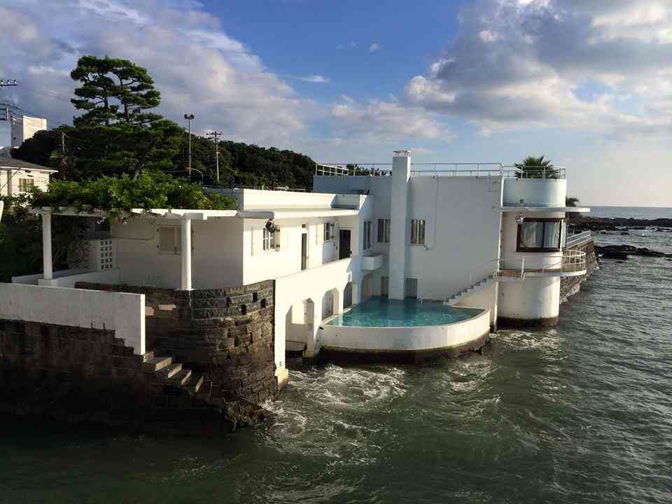 海辺の家の画像を貼るトピ