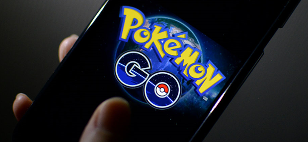「ポケモンGO」をしながら運転し2人が死傷 1年2カ月の実刑判決に