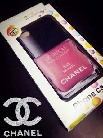 シャネルのコスメ使ってる人