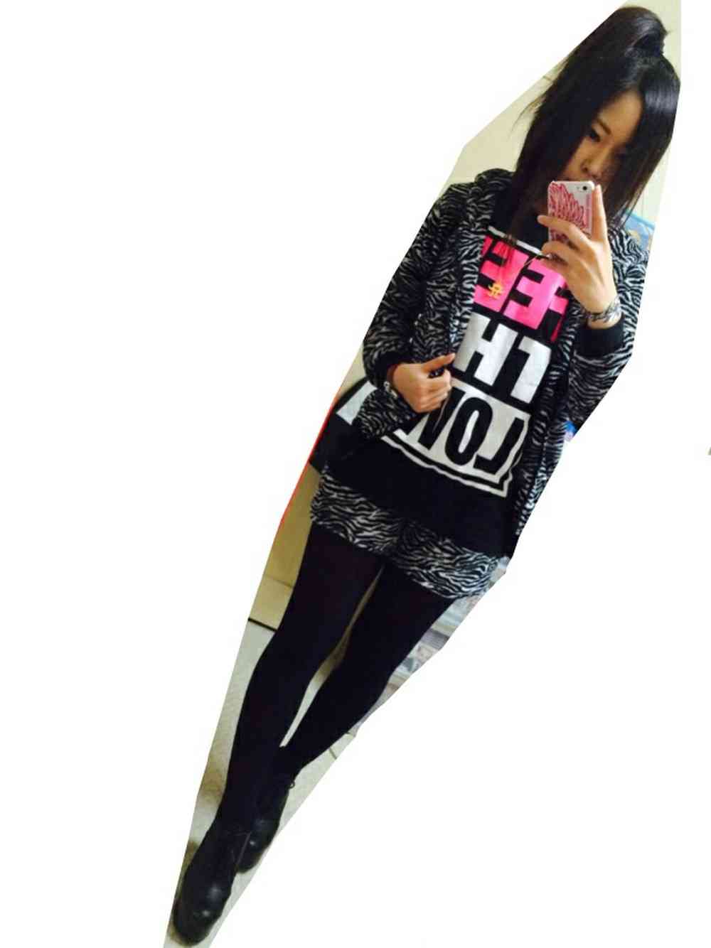 浜崎あゆみ、太ももあらわなビーチコーデ「可愛いのにセクシー」と絶賛の声