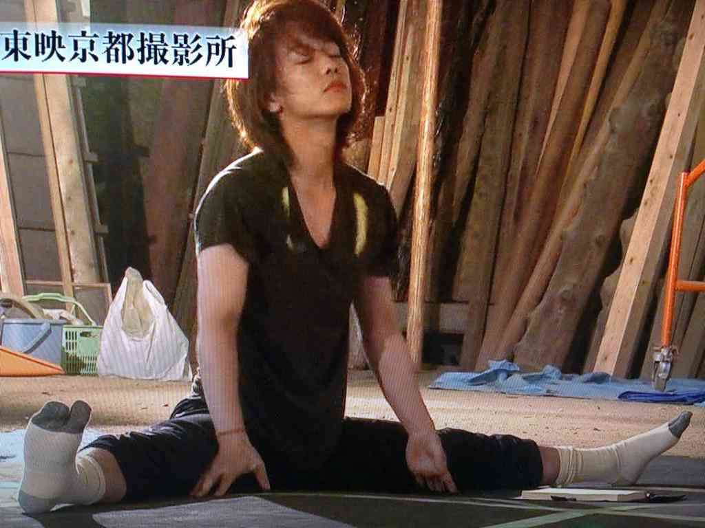 色気のある男性の画像