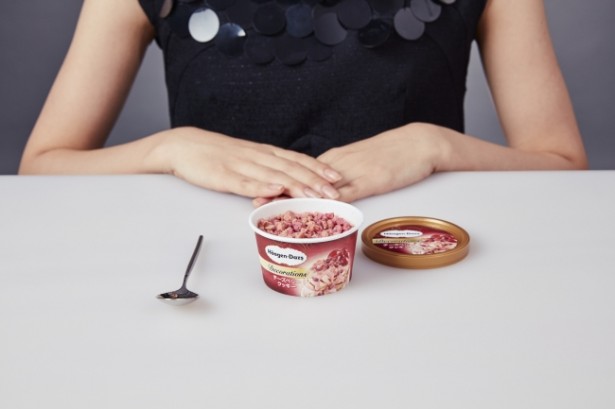 “混ぜて食べる”ハーゲンダッツ新シリーズ「Decorations（デコレーションズ）」、食べ方動画も公開