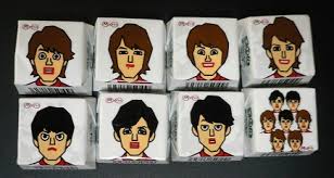 いろんなコラボ商品を貼ろう