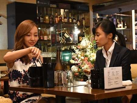 板野友美「コック警部の晩餐会」小島瑠璃子と初共演