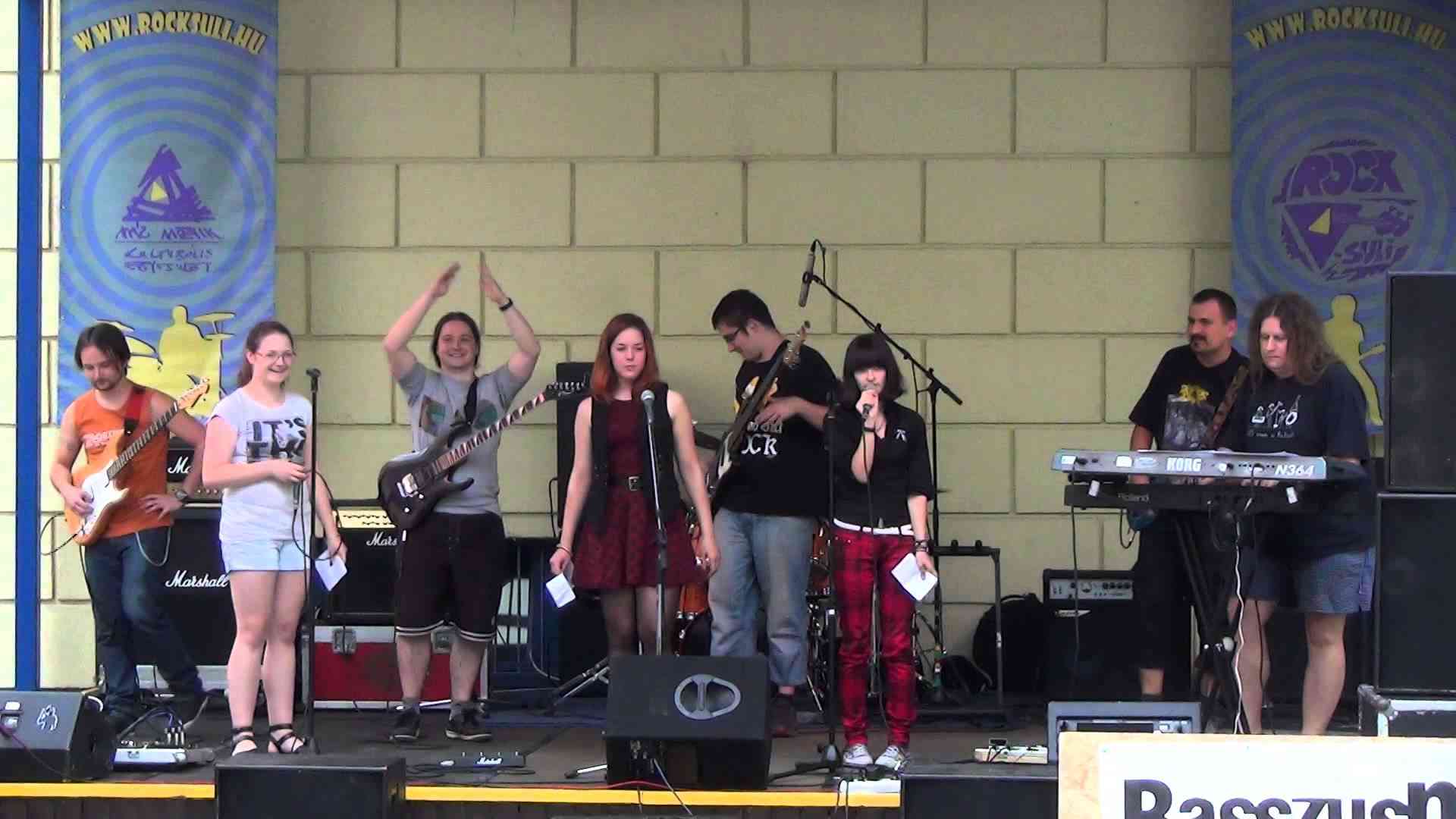 Babymetal - Ijime, dame, zettai (cover) Rocksuli 2014.06.21 Debrecen Hungary - YouTube