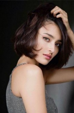 有名人のイメージチェンジ画像を貼るトピ